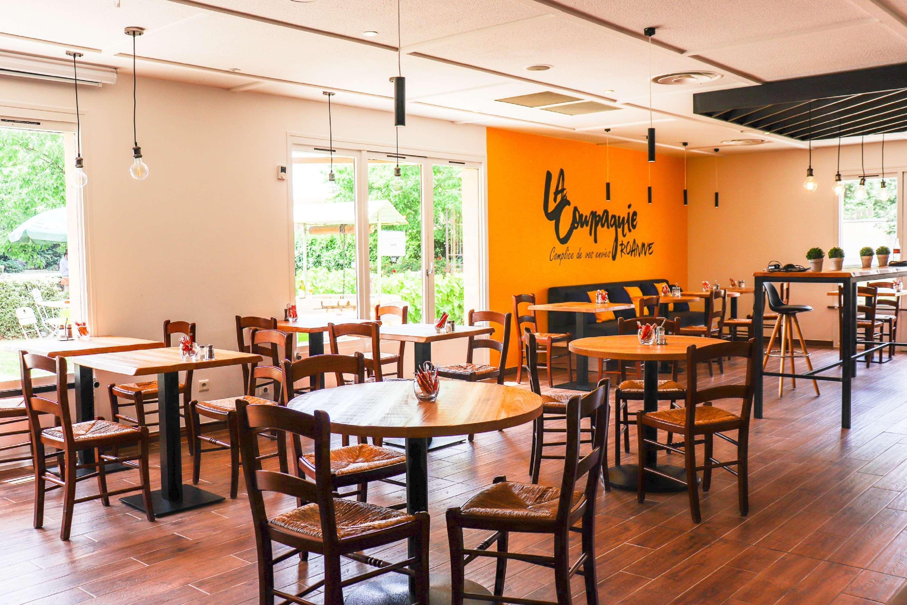 Kyriad Direct Roanne Hotel&Restaurant Buitenkant foto