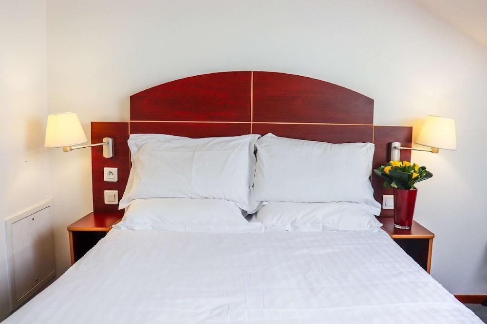 Kyriad Direct Roanne Hotel&Restaurant Buitenkant foto