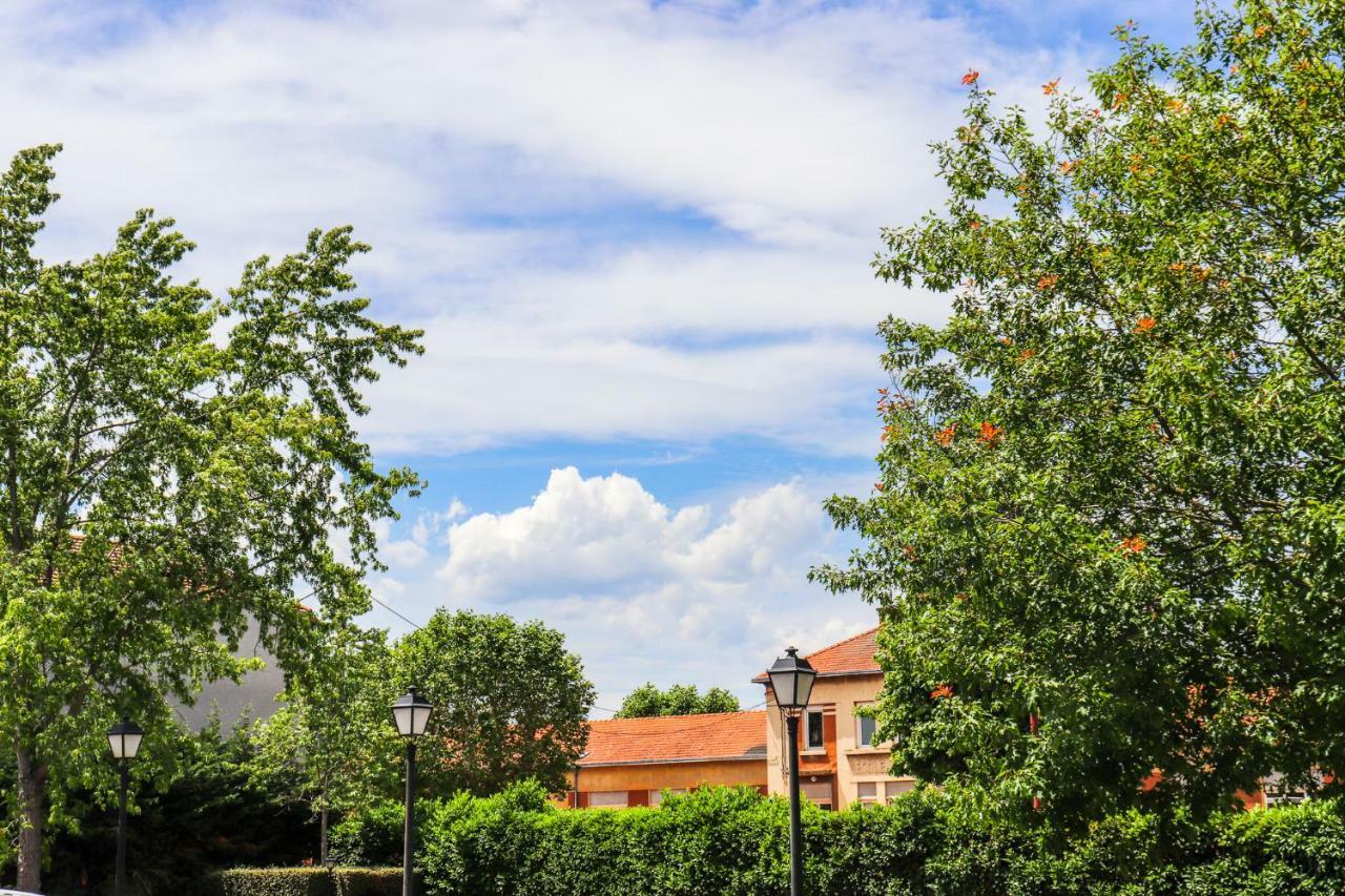 Kyriad Direct Roanne Hotel&Restaurant Buitenkant foto