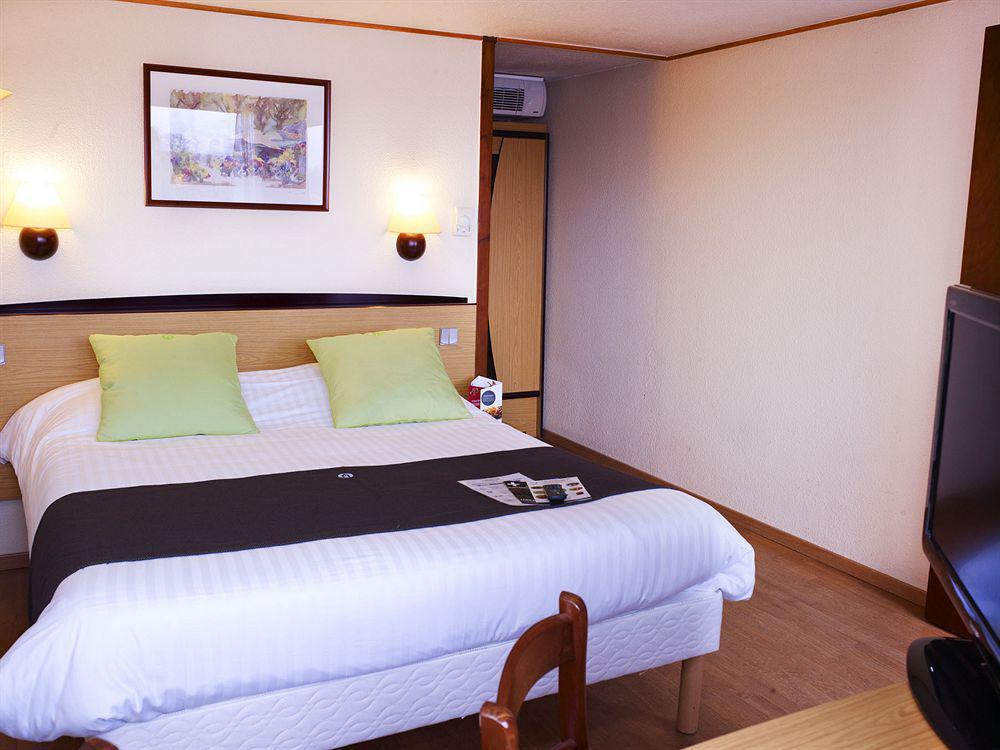 Kyriad Direct Roanne Hotel&Restaurant Buitenkant foto
